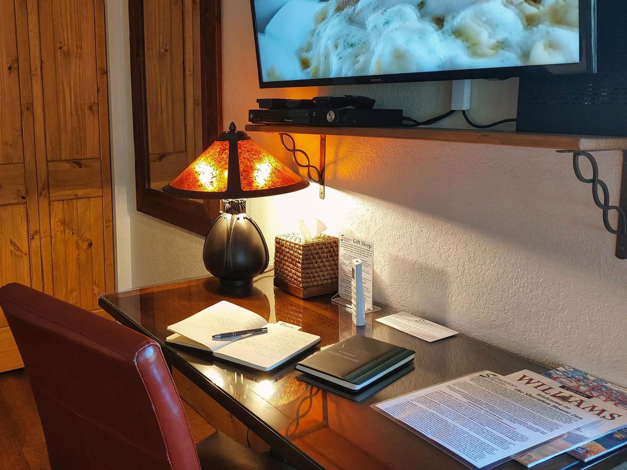 Sheridan House Inn- Adult Only Accommodation Williams Exteriér fotografie